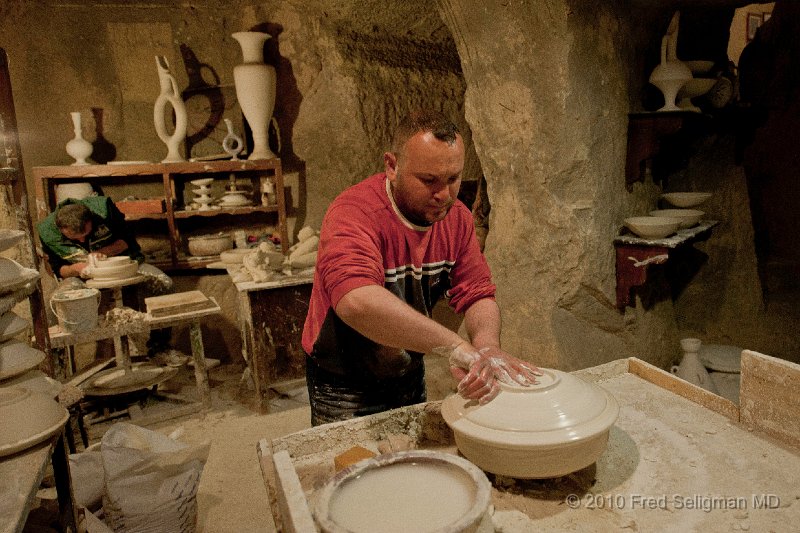20100405_115541 D3.jpg - Pottery factory at Avanos, a town well known for its pottery